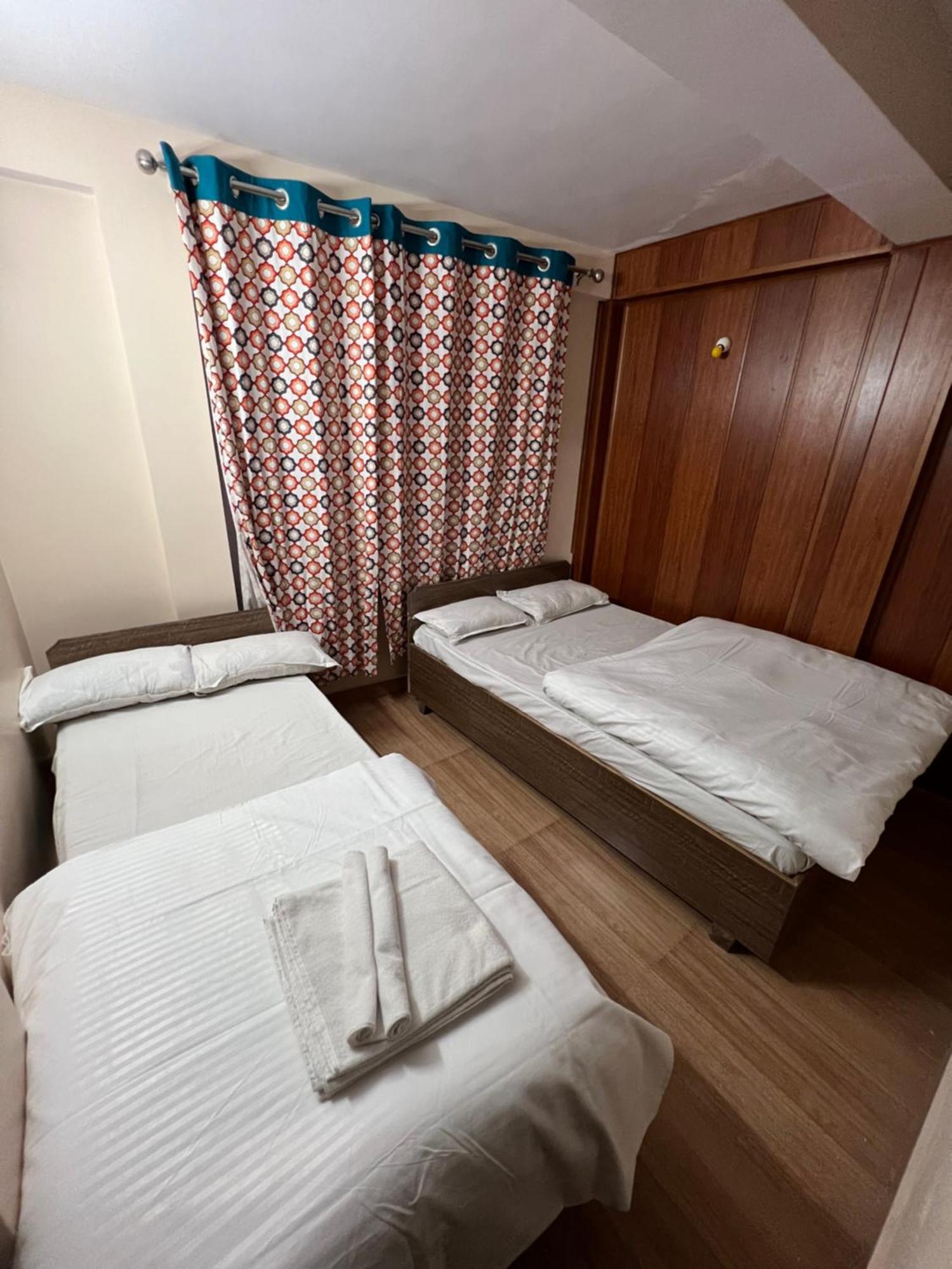 דרג'ילינג Hotel Hill Top מראה חיצוני תמונה